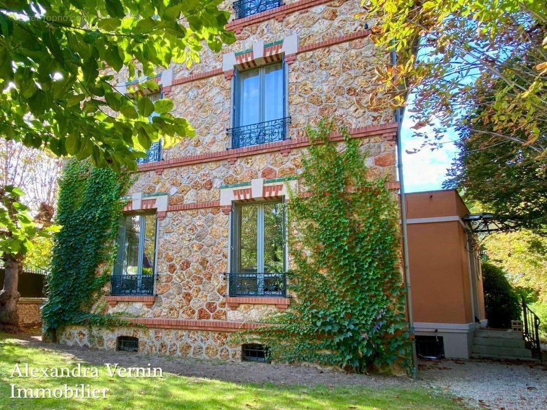 Maison de caractère entièrement rénovée quartier Péreire Saint-Germain-en-Laye - photo 12