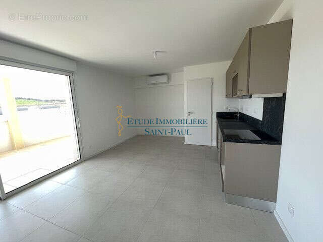 Appartement à SAUVIAN