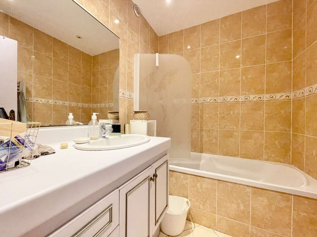 Appartement à FONTENAY-LE-FLEURY