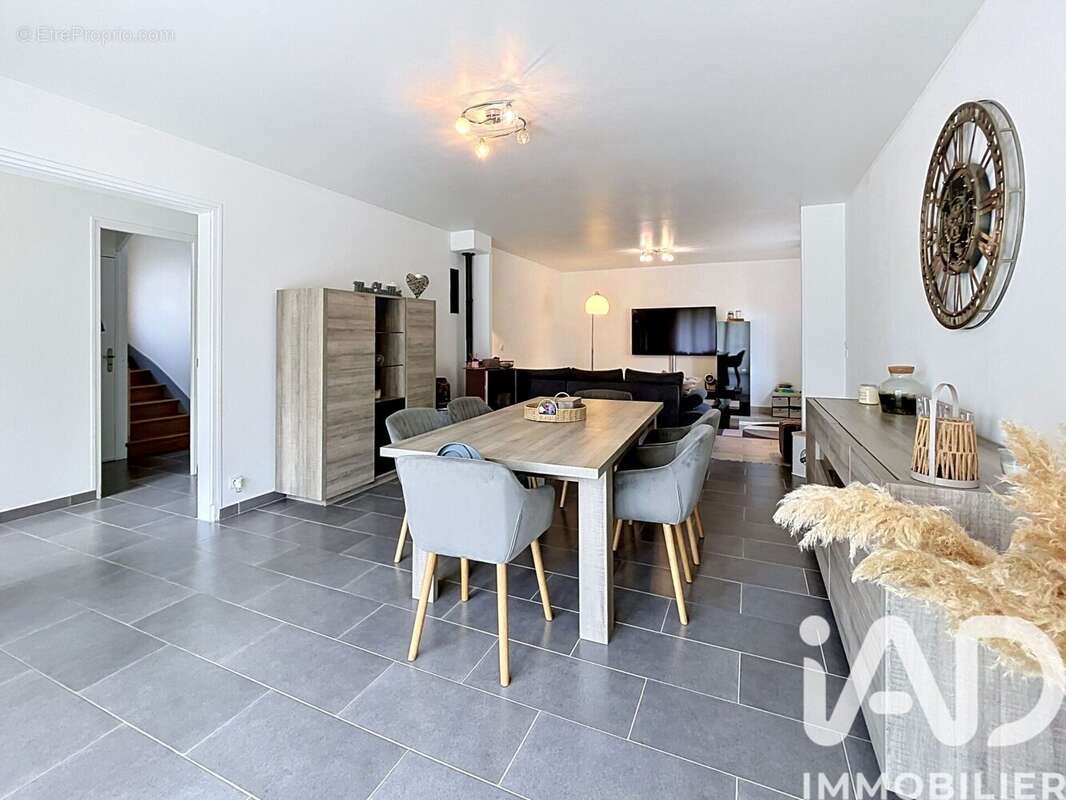 Photo 3 - Maison à VOULX