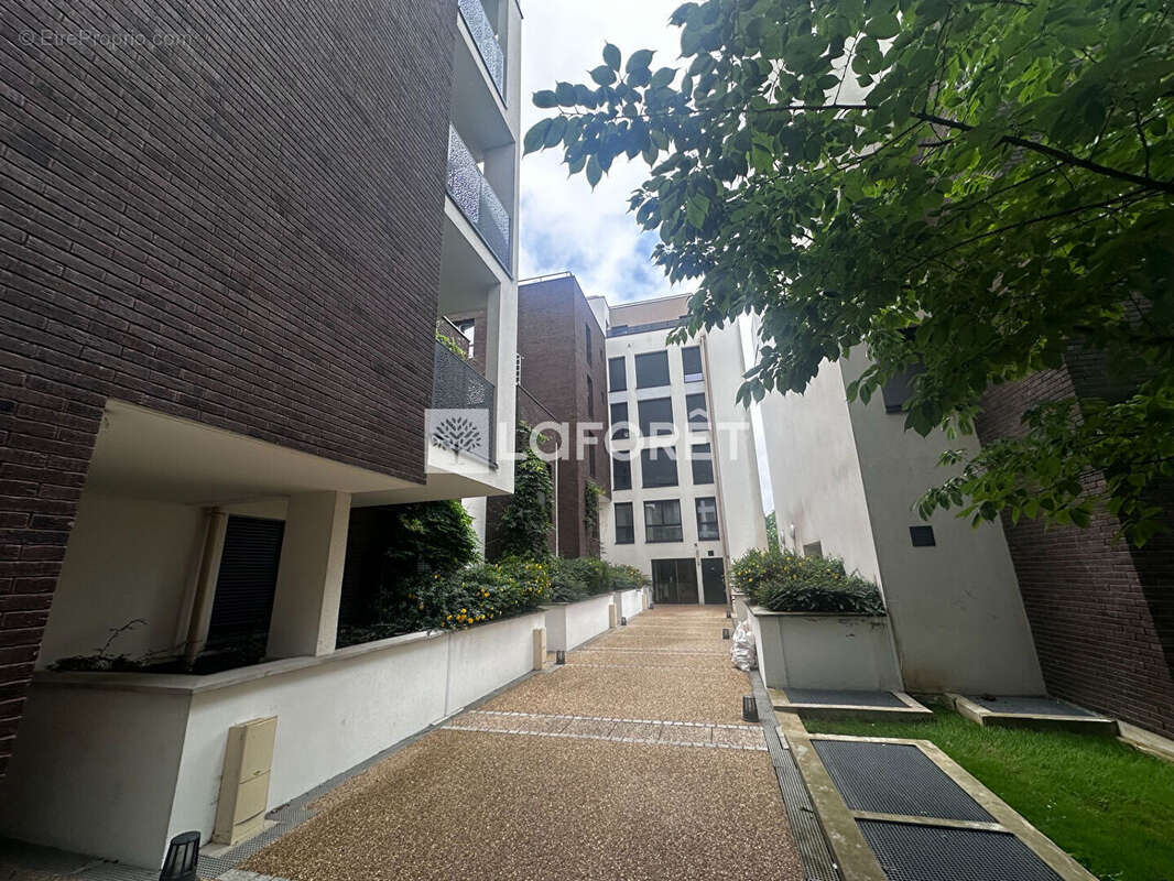 Appartement Noisy Le Sec 2 pièce(s) 41.63 m2 - photo 2