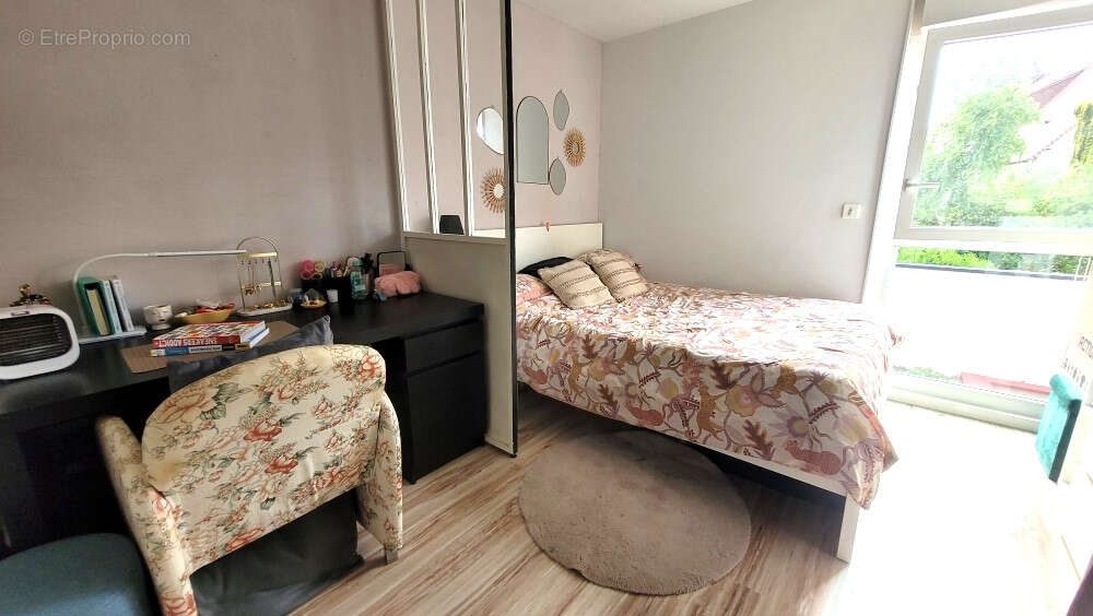 IFS PLAINE : maison de 2015 proche des transports en commun, 3 chambres, avec jardin - photo 6