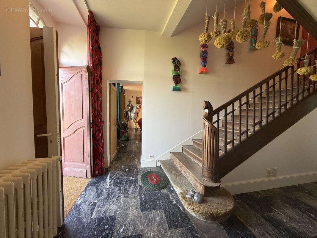 Maison à COLLONGUES