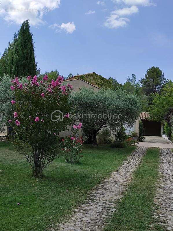 Maison à PIERREVERT