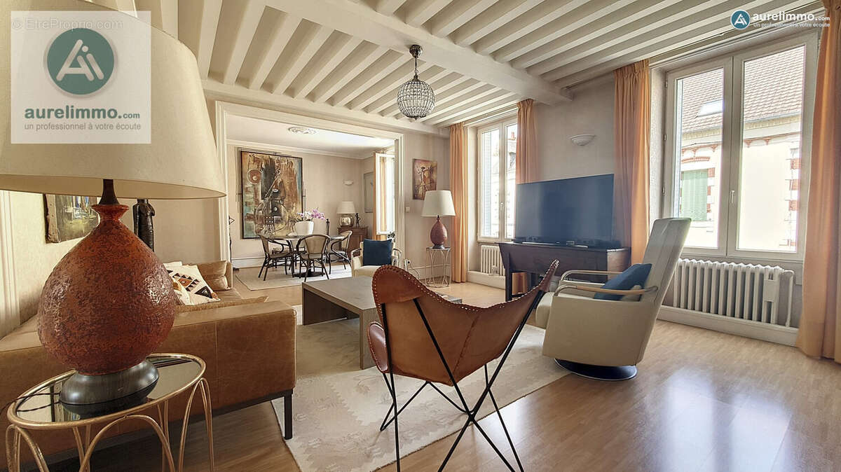 Appartement à NERIS-LES-BAINS