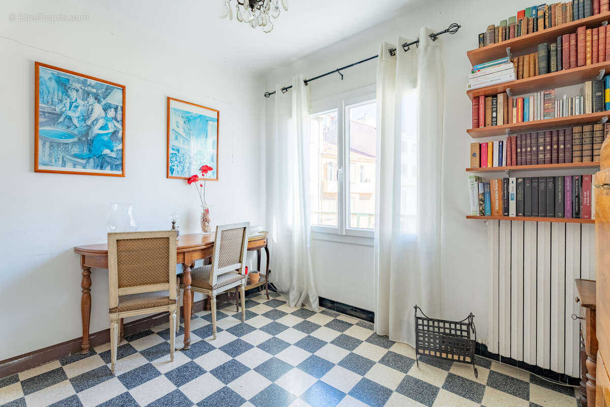 Appartement à MARSEILLE-7E