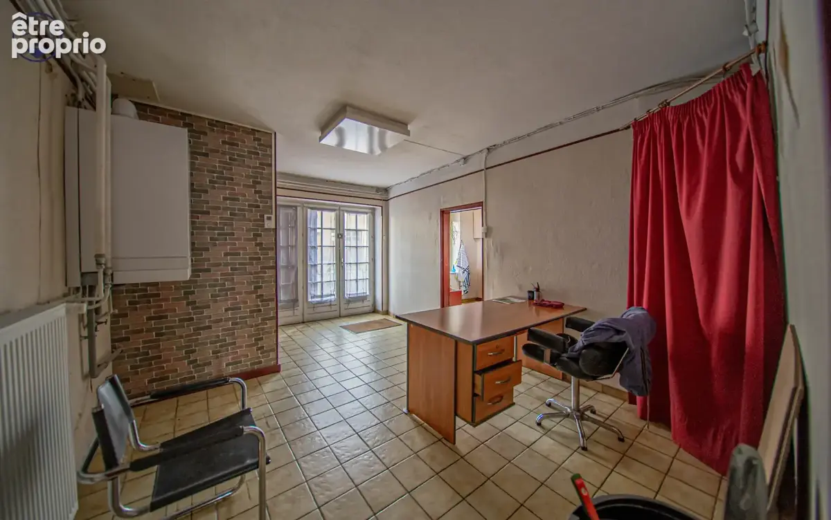 Immeuble de rapport avec local commercial et habitation au centre-ville de Saint-Mihiel - photo 6
