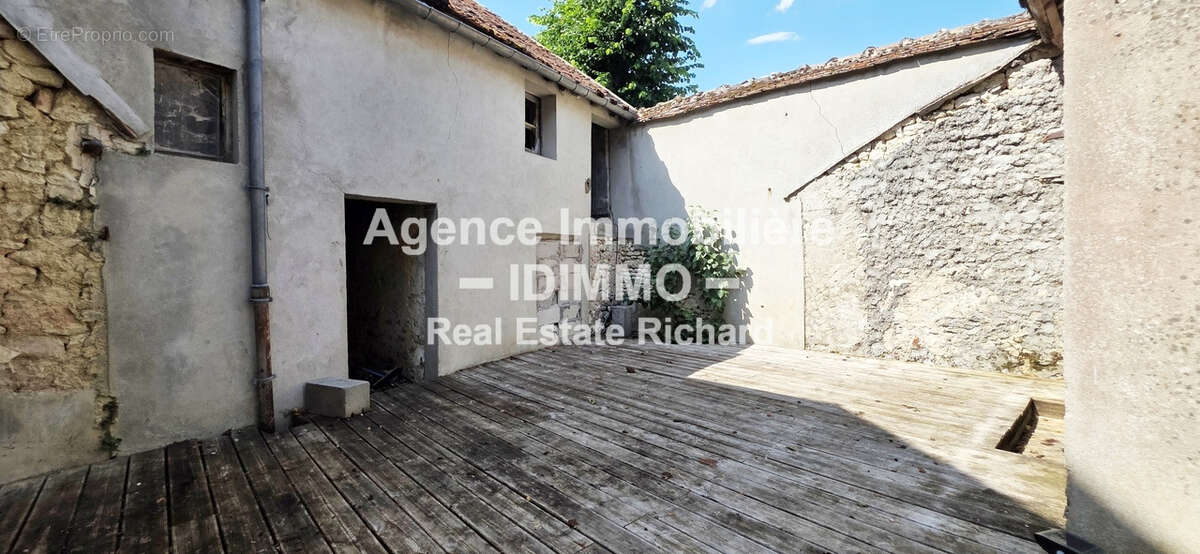 Maison à BEAUMONT-DU-GATINAIS