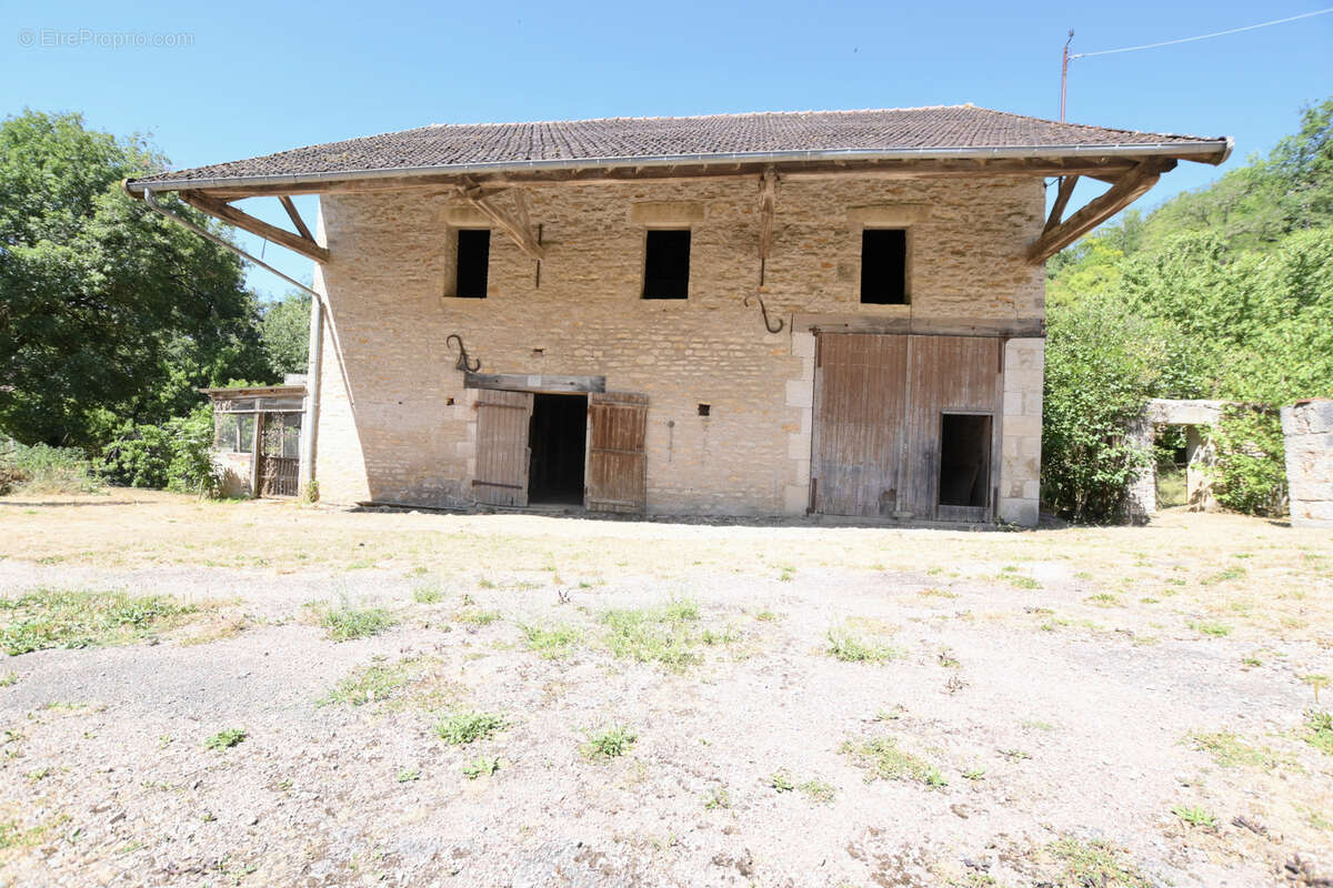 Corps de ferme près de Vézelay - photo 21