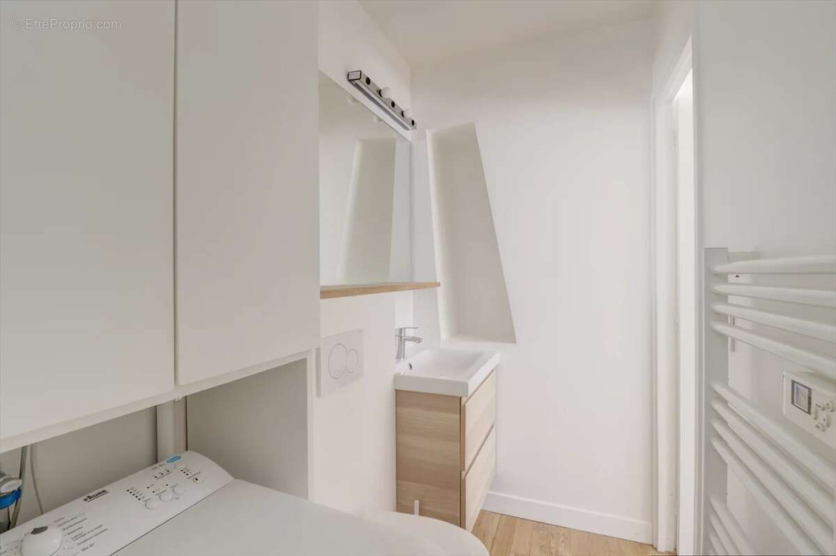 Appartement à PARIS-10E