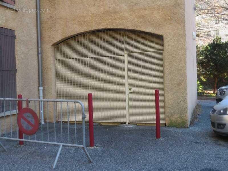 APPARTEMENT T1 de 48.50 m2, vendu meublé à  DIGNE LES BAINS (04) - photo 17