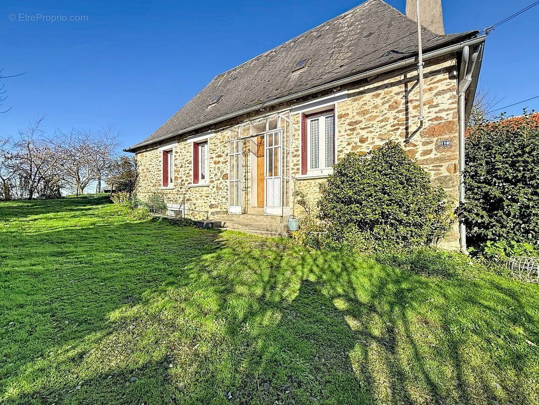 Maison à PERPEZAC-LE-NOIR