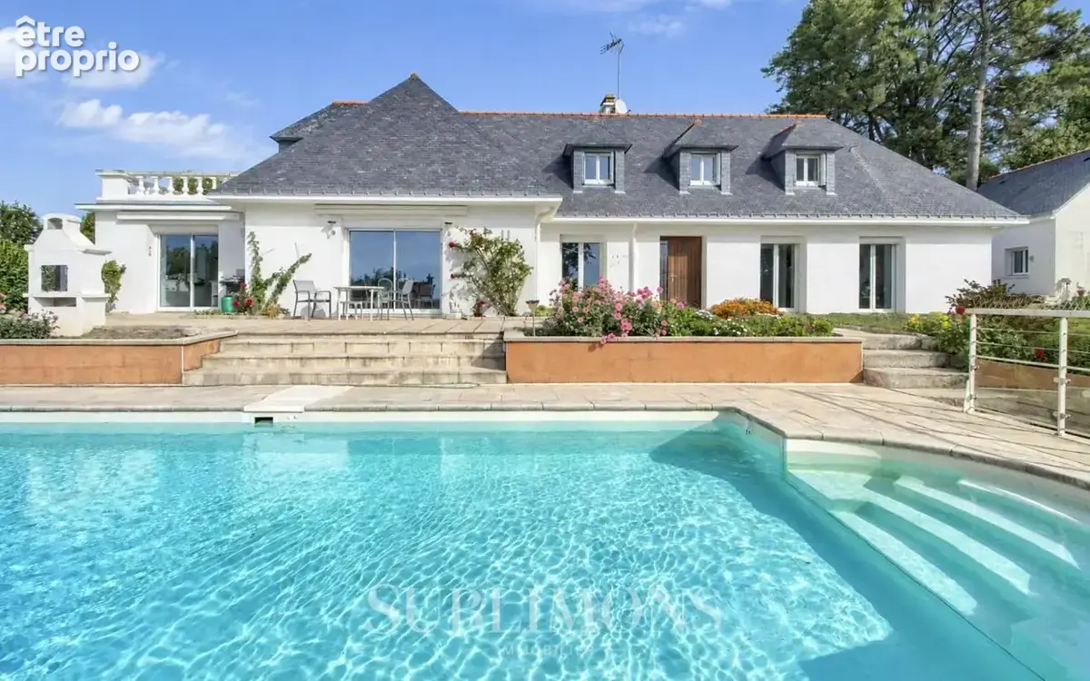 Maison à SAINT-AVE