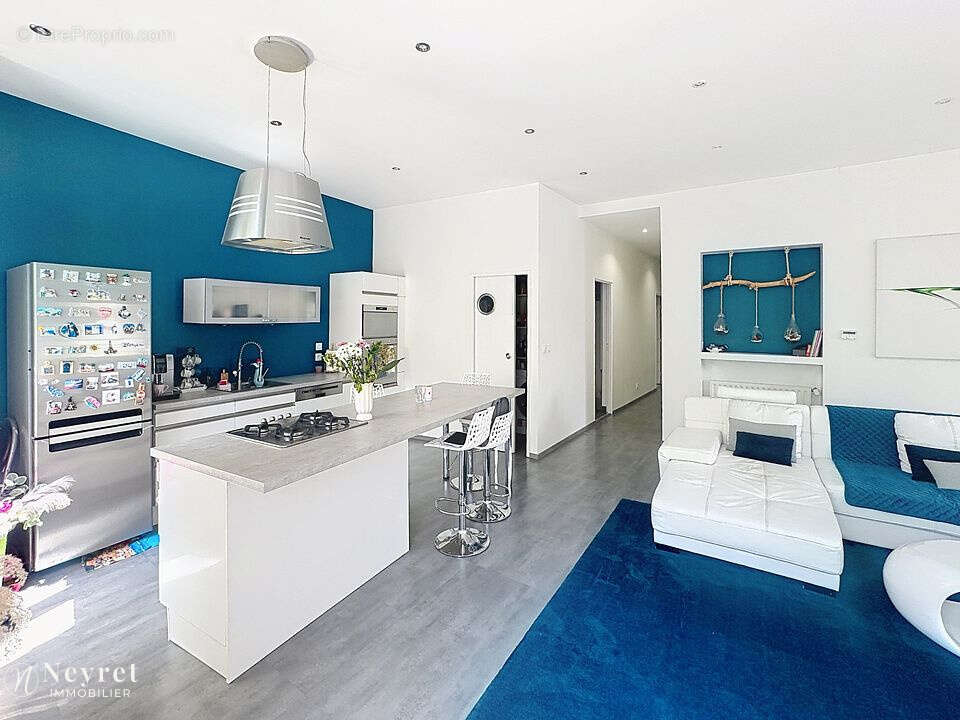 Appartement à SAINT-ETIENNE