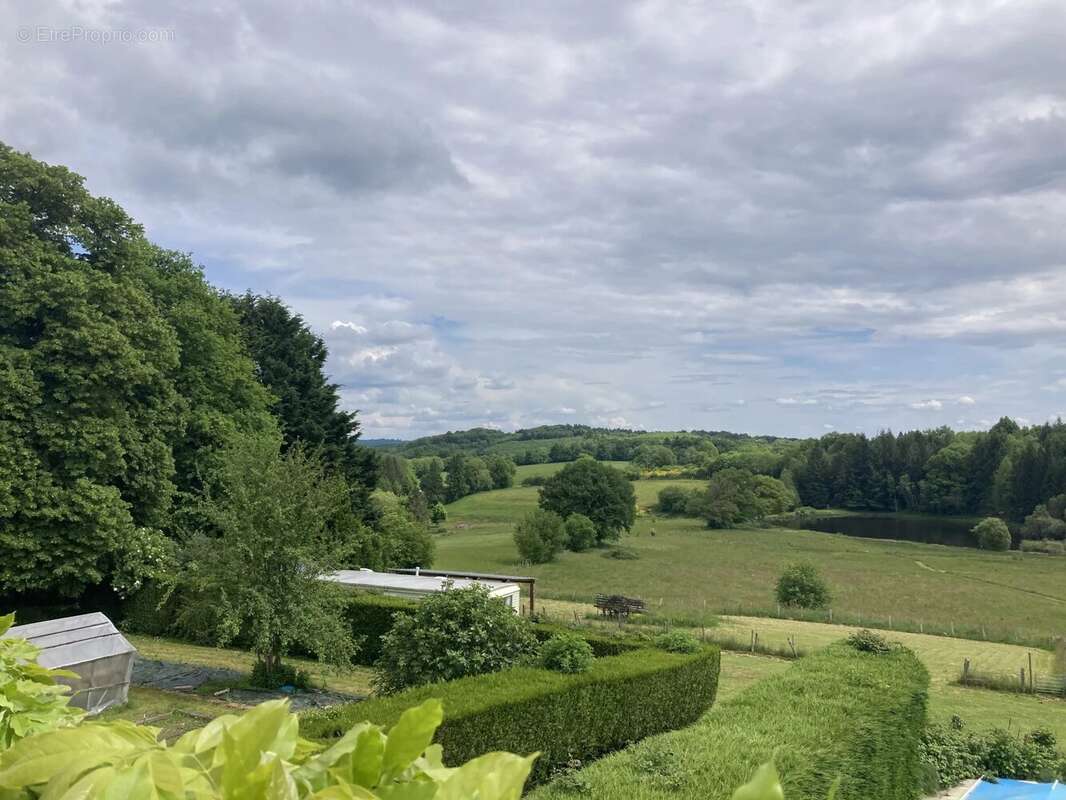 Maison à LADIGNAC-LE-LONG