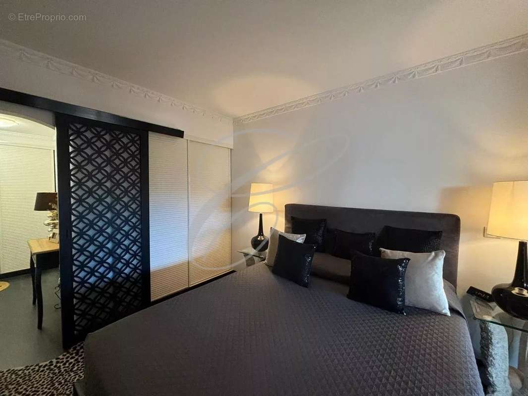 Appartement à ROQUEBRUNE-CAP-MARTIN