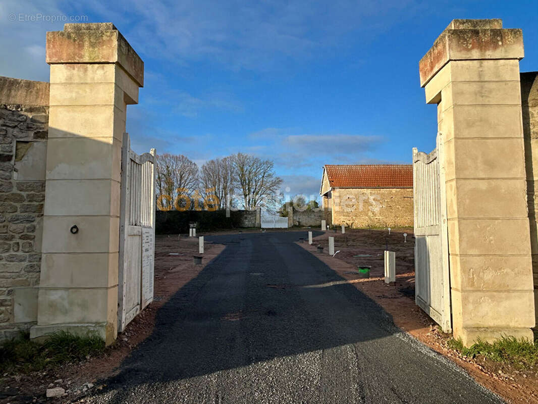 Maison à GRAINVILLE-SUR-ODON