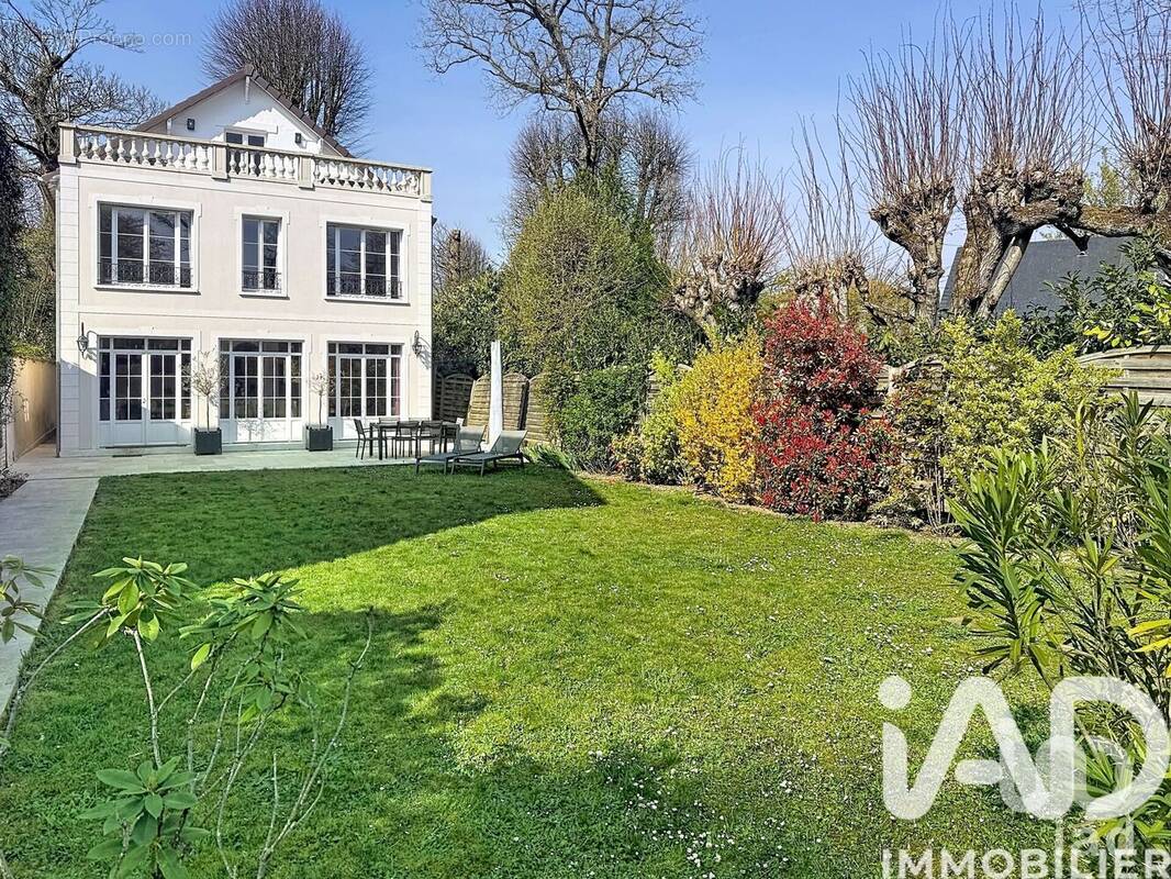 Photo 1 - Maison à VAUCRESSON