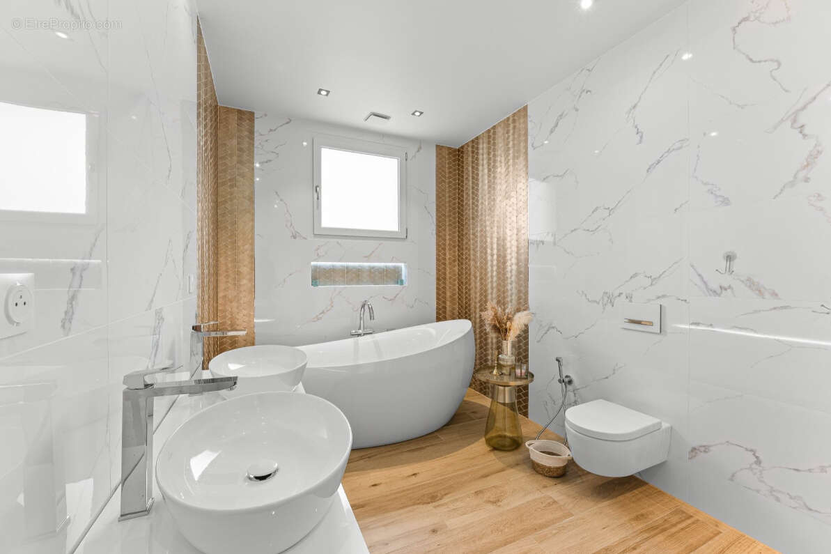 Maison à DIVONNE-LES-BAINS