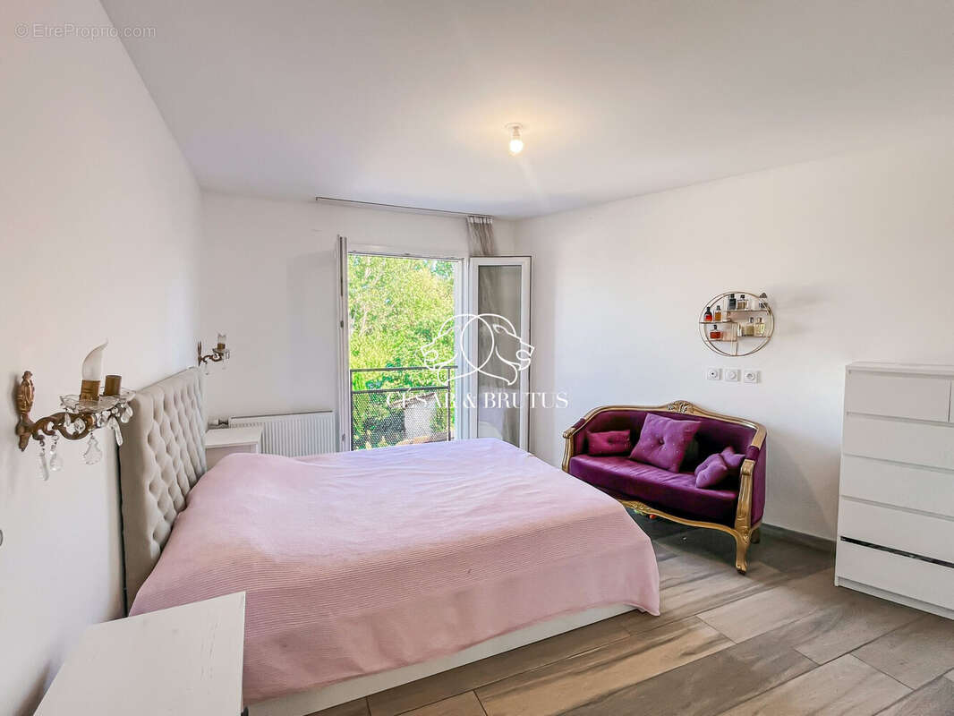 Maison 115 m² à Villefontaine  - photo 6