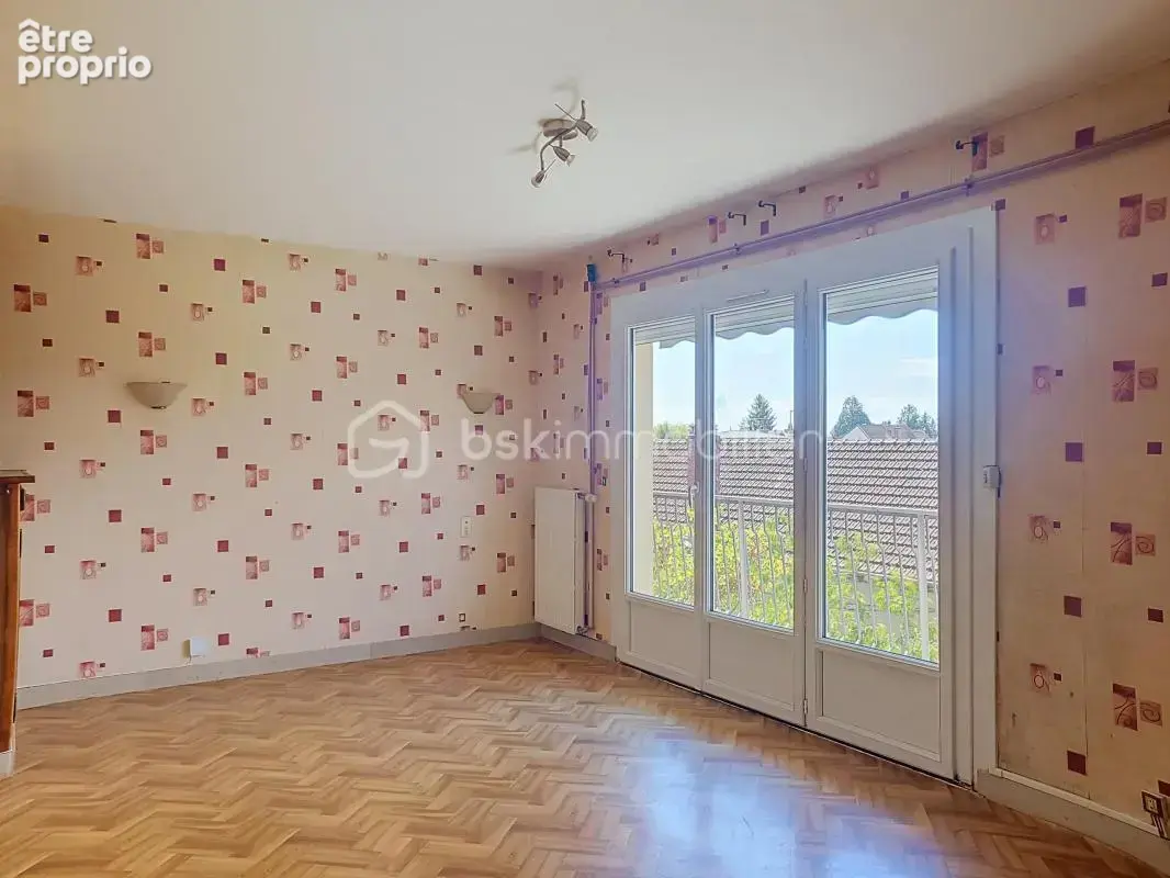 Appartement 71 m² à Dole  - photo 1
