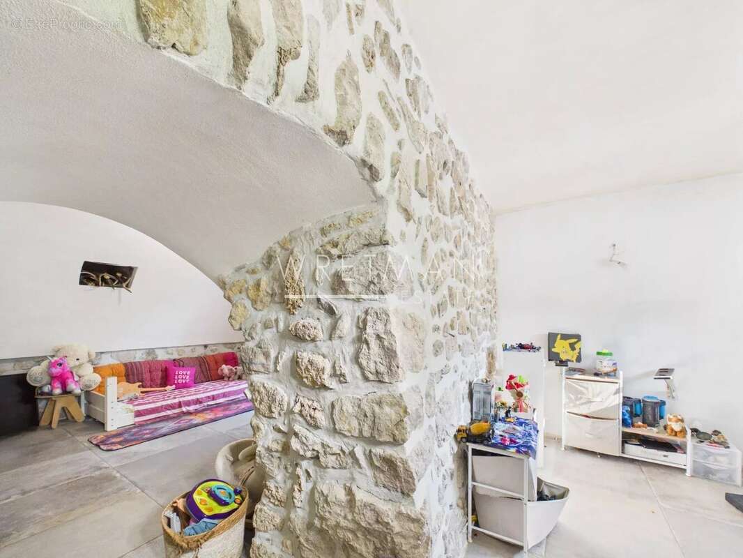 Maison en pierre avec piscine, jacuzzi et panorama exceptionnel - Sospel - photo 13