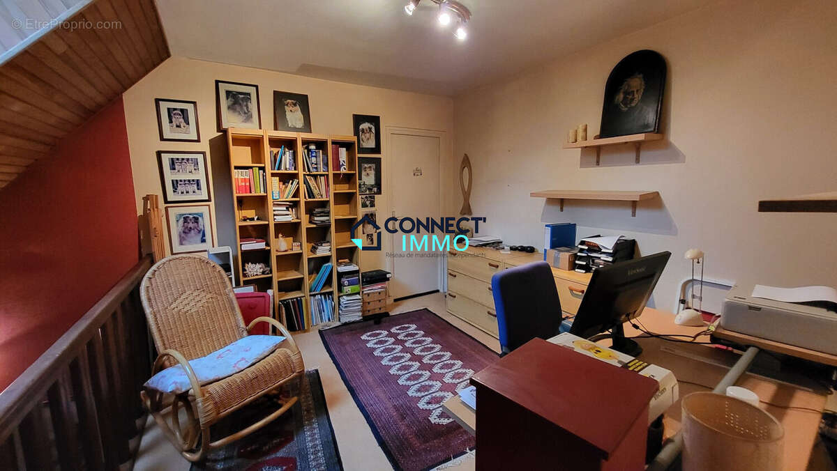 Maison 195 m² à Le Vieux-Marche  - photo 2