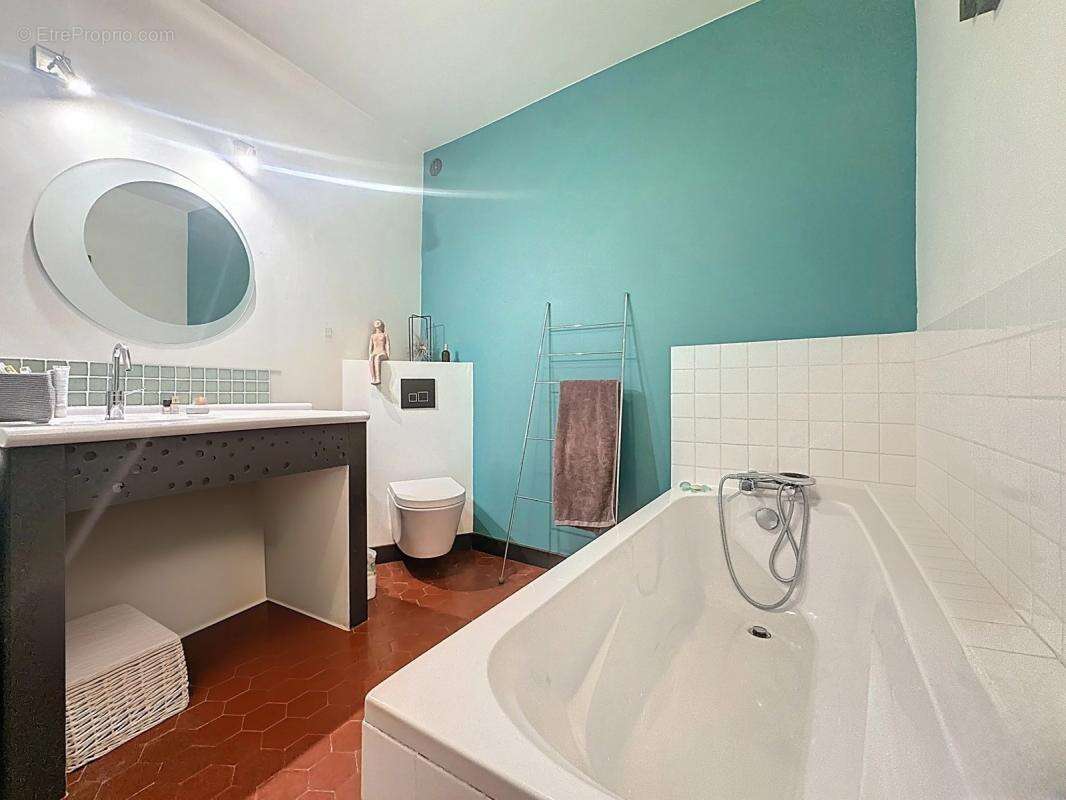 Maison à CHATEAURENARD