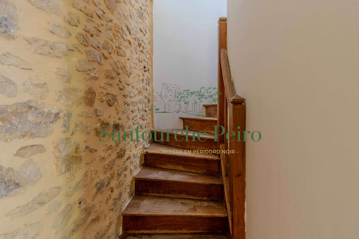 Appartement à SARLAT-LA-CANEDA