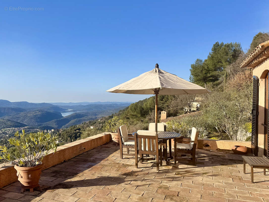 Maison à SPERACEDES