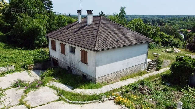 Maison à MONTLHERY