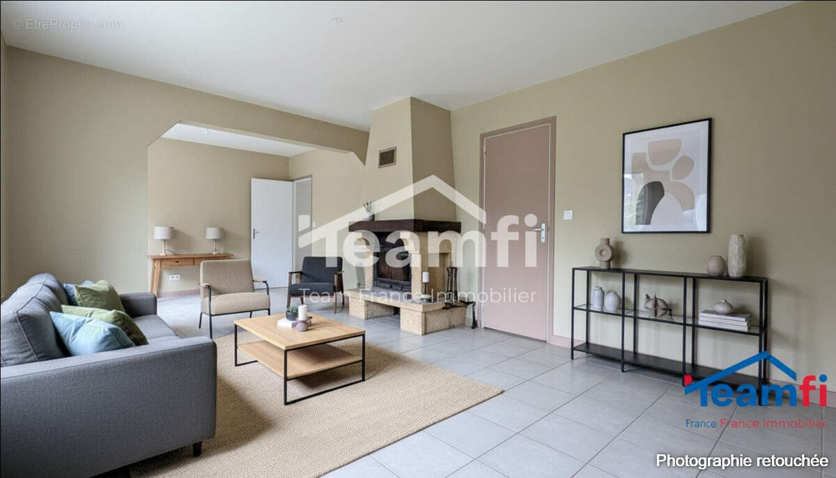 Maison à VANNES-SUR-COSSON