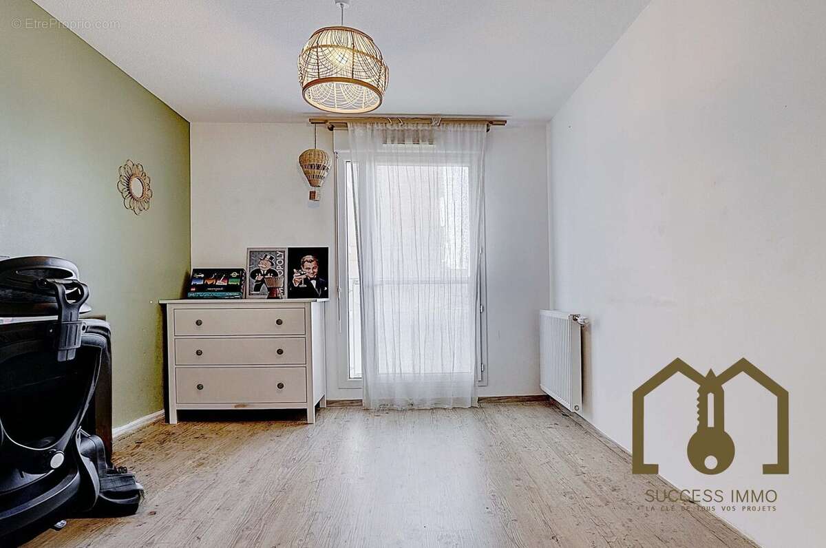 Appartement à VAULX-EN-VELIN