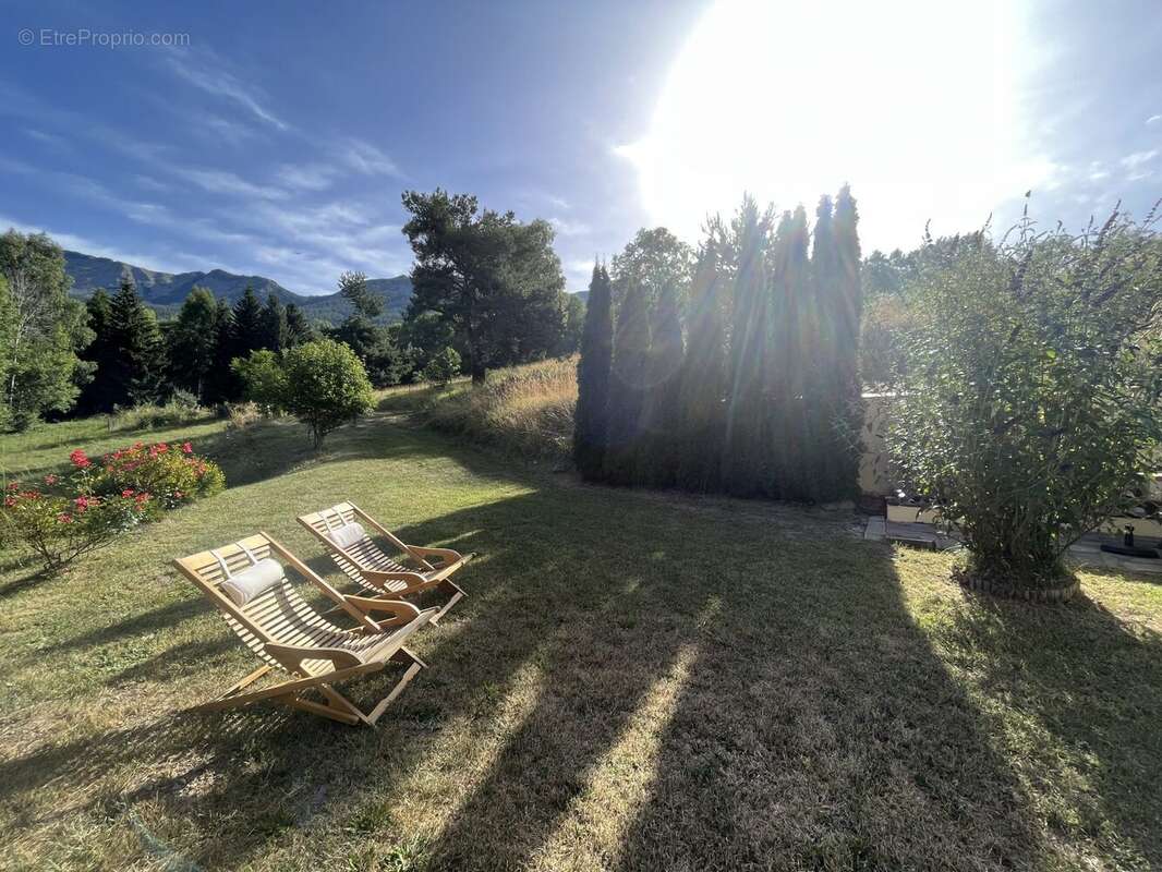 Appartement à SEYNE