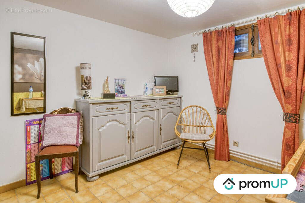 Maison à RAINNEVILLE