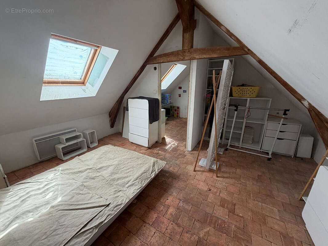 Maison à LE LOUROUX-BECONNAIS