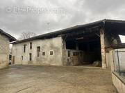 Maison à CHEVRIERES