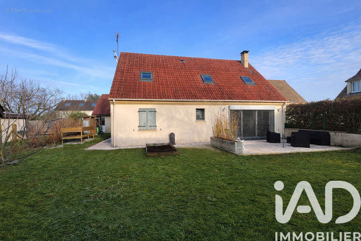 Photo 2 - Maison à CRISENOY