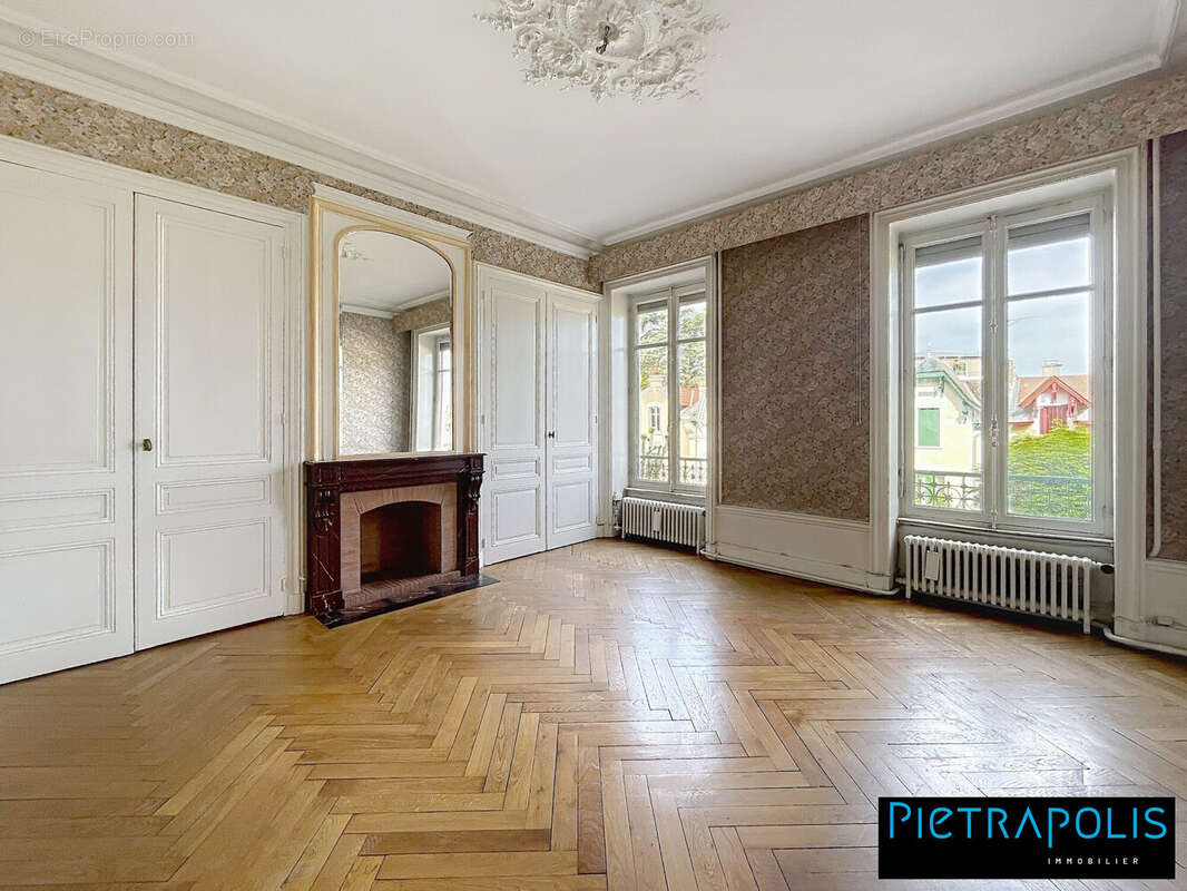Appartement à VILLEFRANCHE-SUR-SAONE