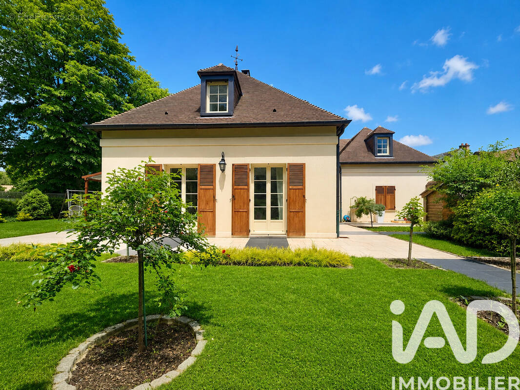 Photo 1 - Maison à LESIGNY