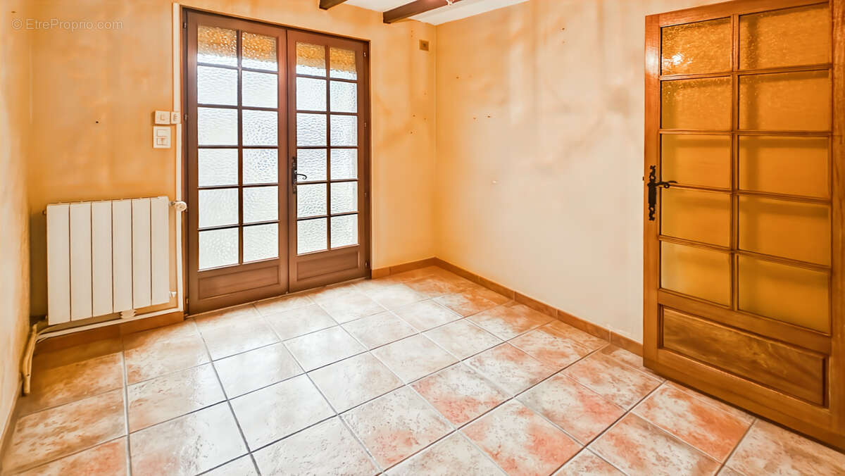 Maison à SAINTE-ANASTASIE-SUR-ISSOLE