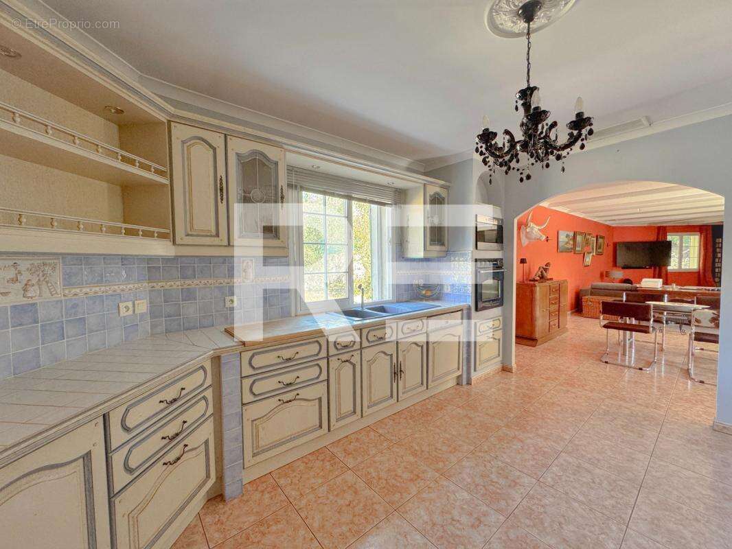 Maison à SAINT-GILLES