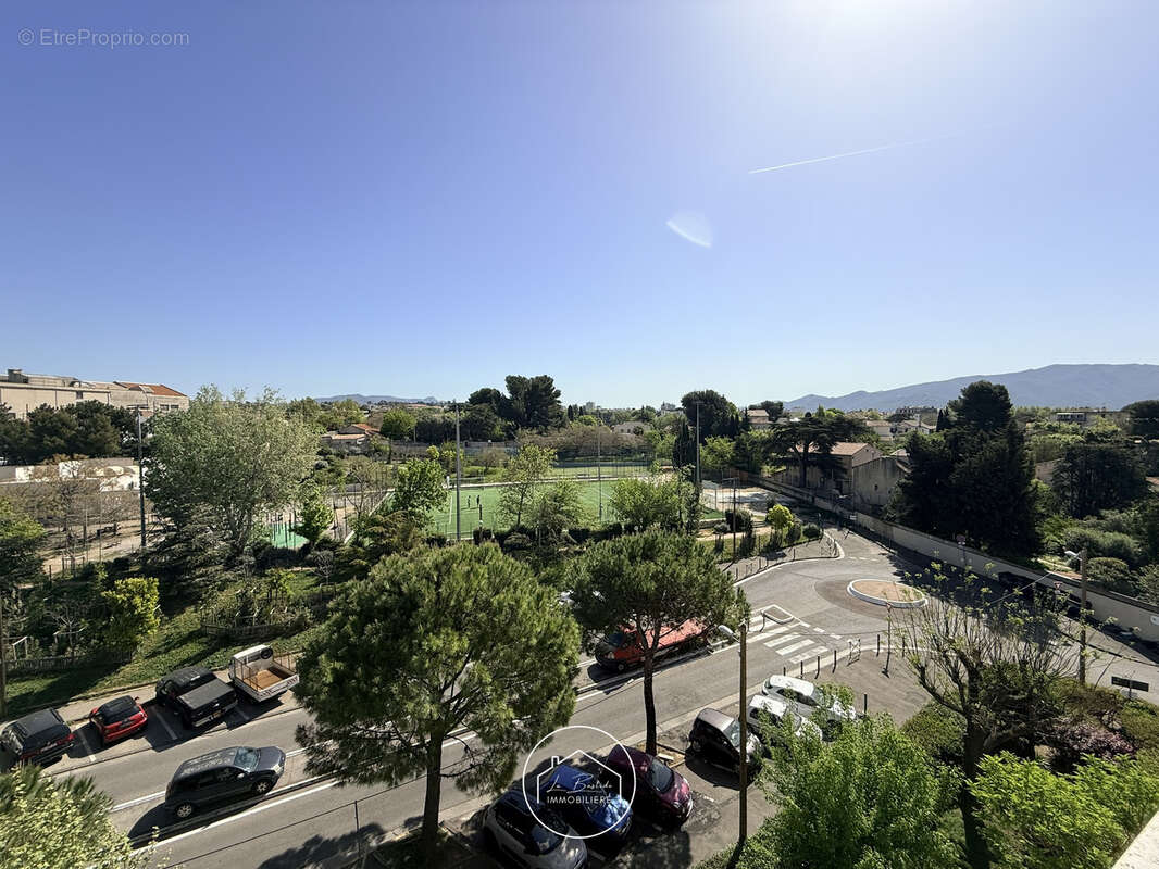 Appartement à MARSEILLE-4E