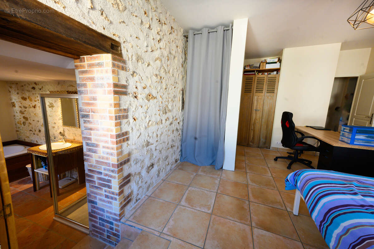 Maison à LA MEMBROLLE-SUR-CHOISILLE