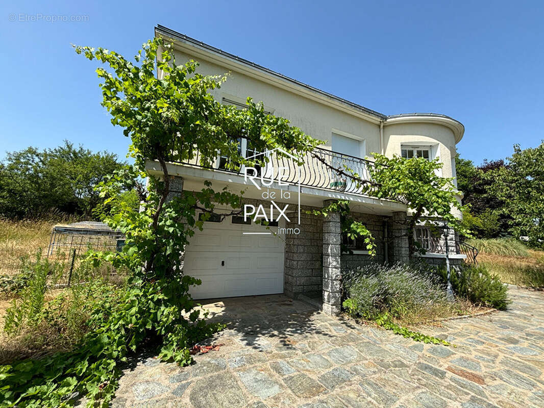 Maison à CHATILLON-SUR-THOUET