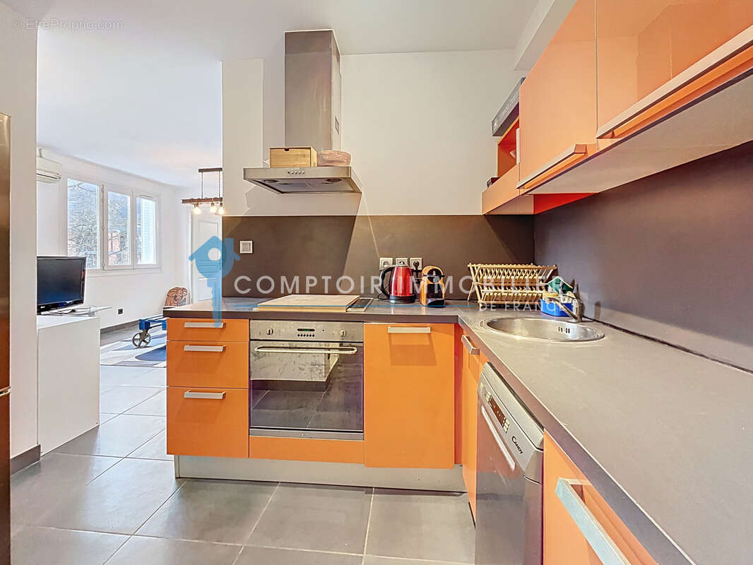 Appartement à MEYLAN