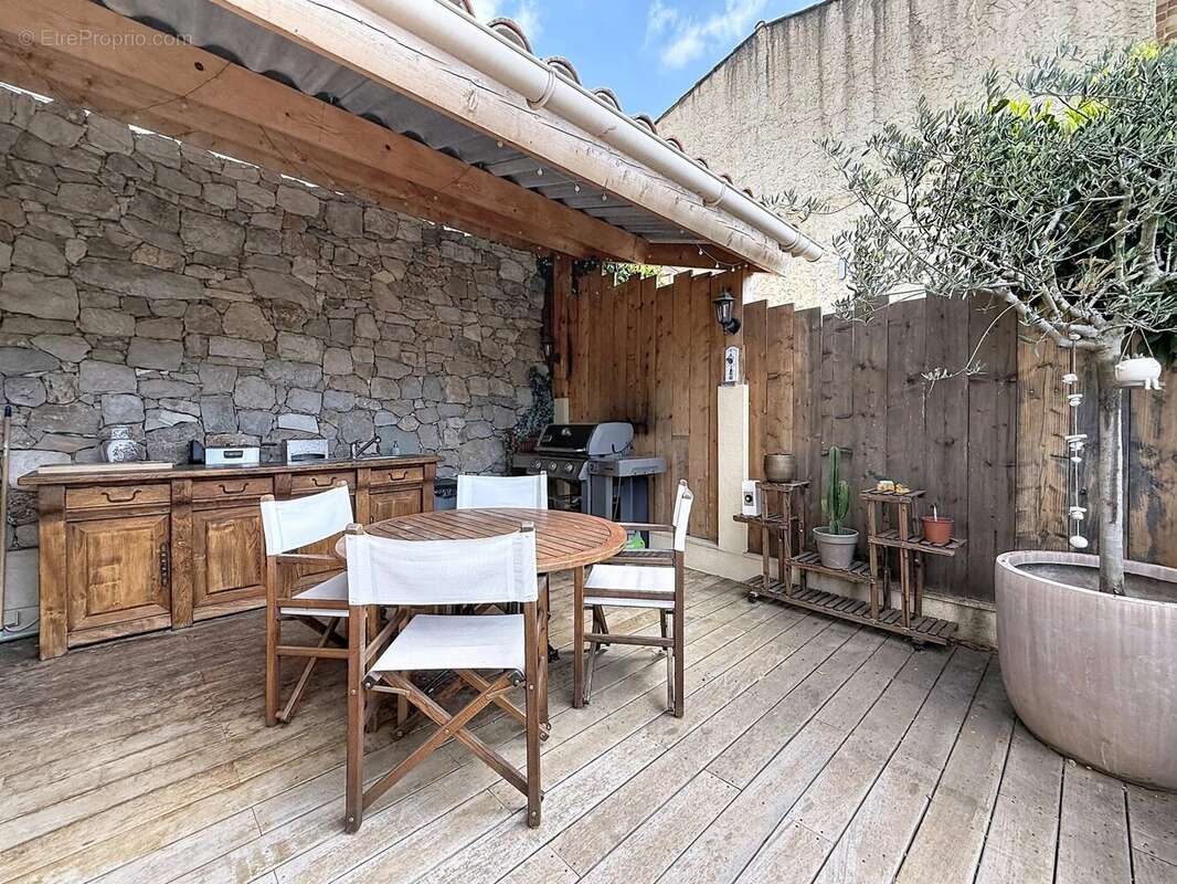 Maison à TOURRETTE-LEVENS