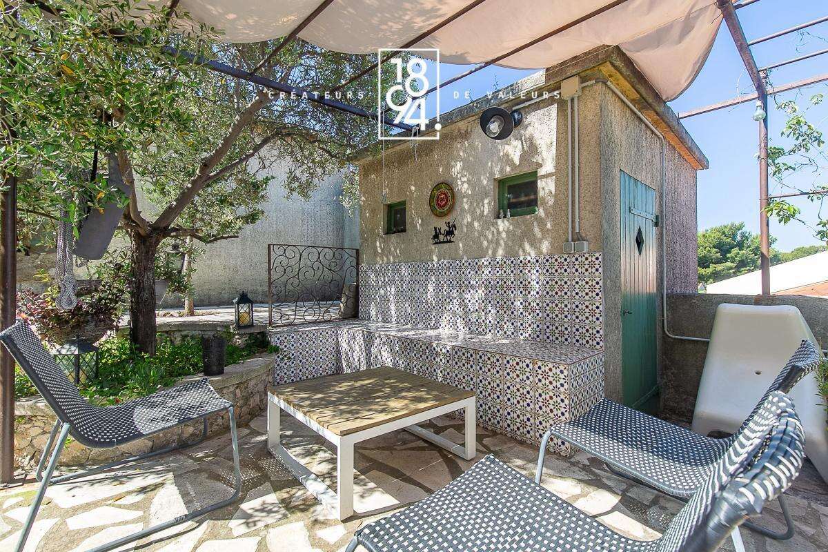 Maison familiale avec piscine dans un quartier calme et résidentiel de Martigues - photo 4