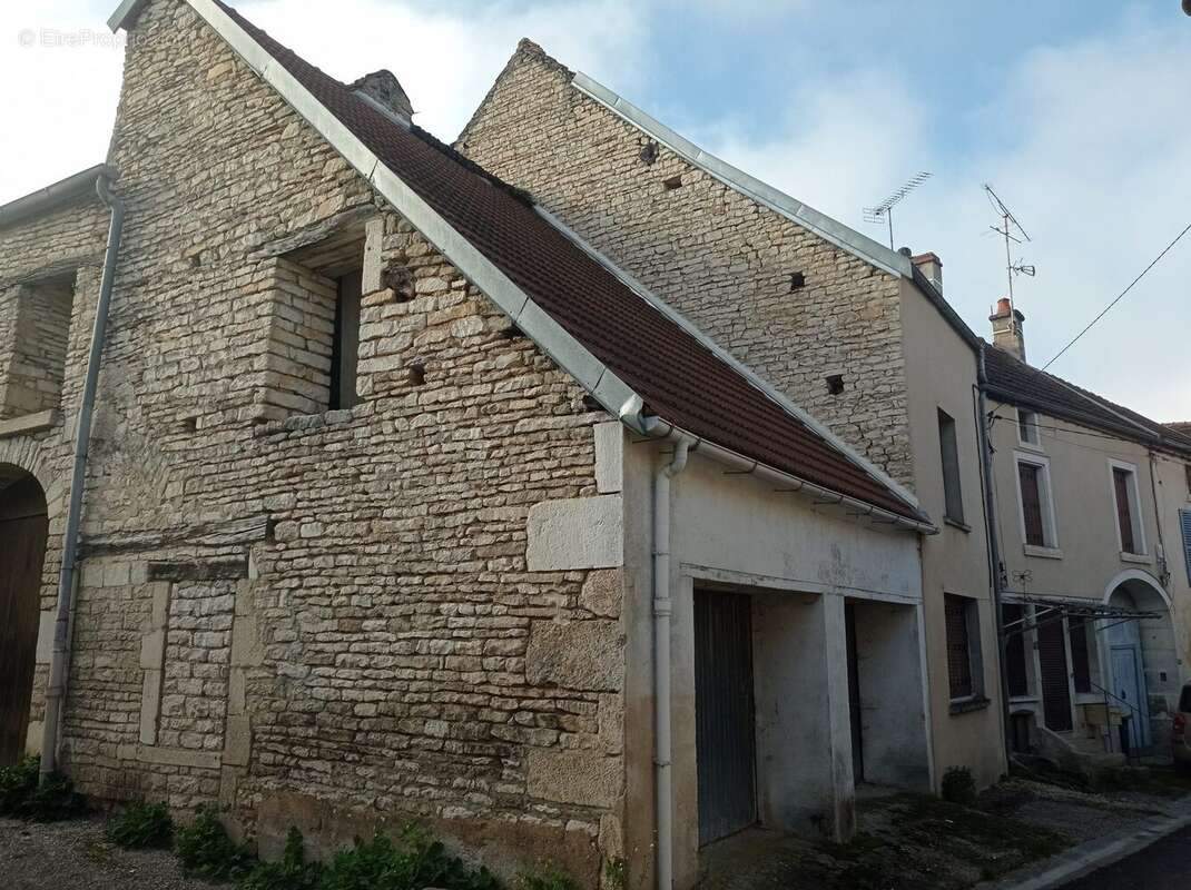 Appartement à RAVIERES