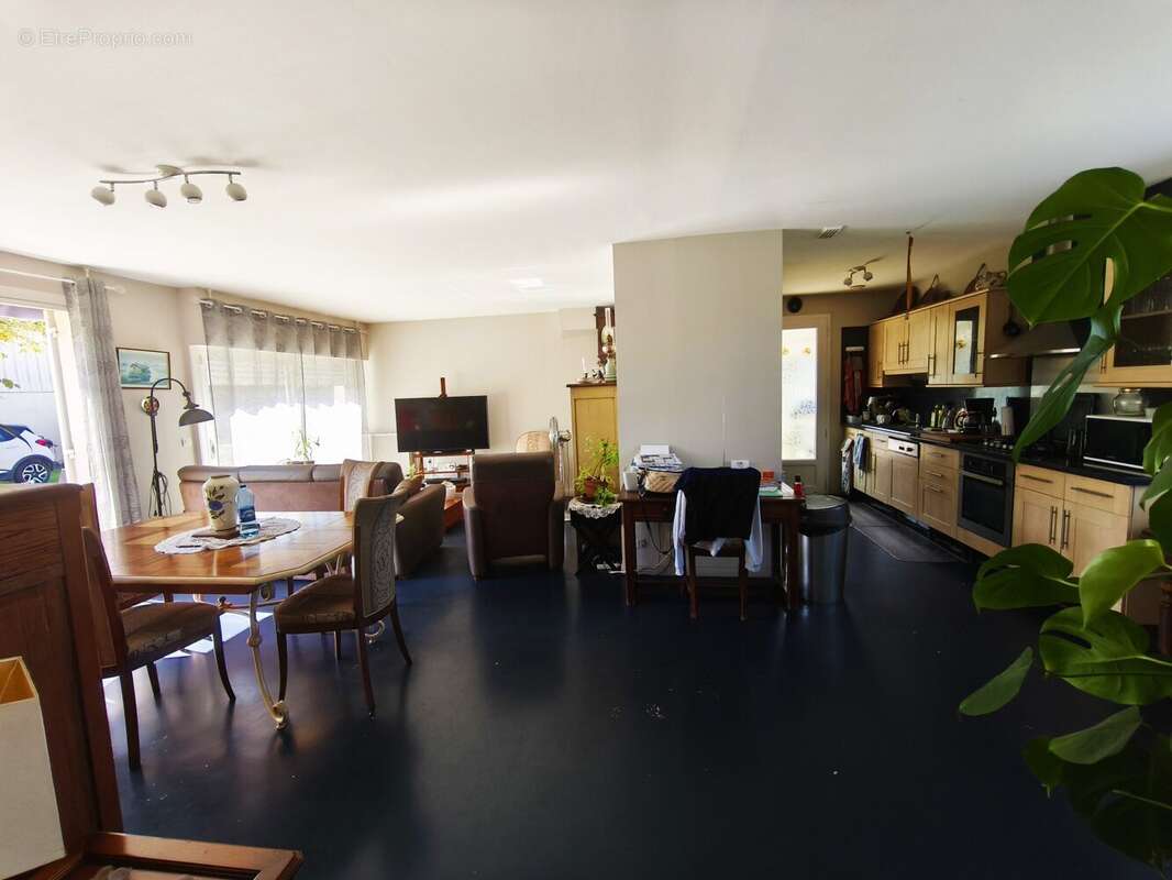 Maison à LES BILLAUX